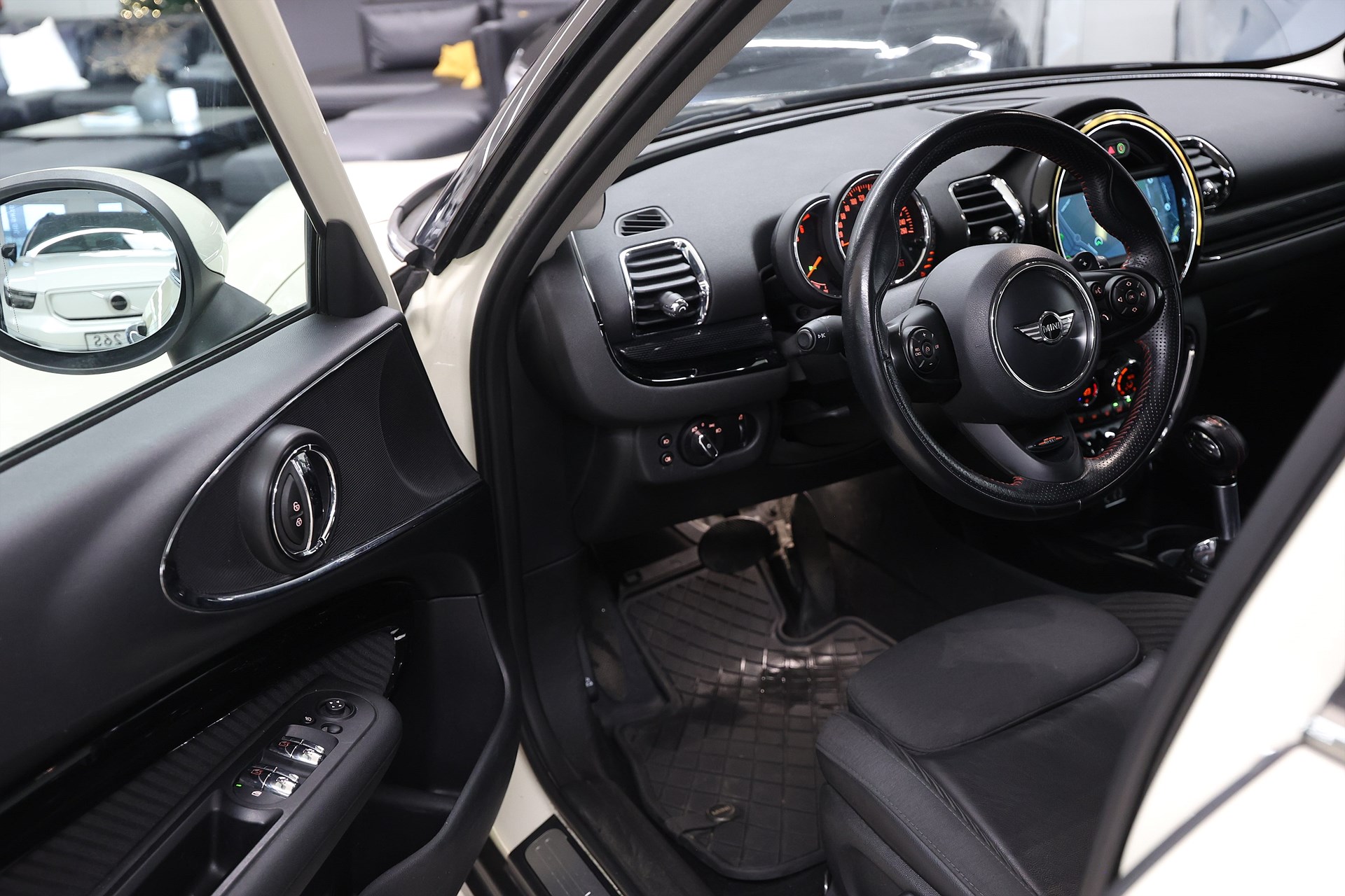 Mini Clubman Cooper SD 2.0 ALL4 190hk *Hjulkampanj!* Salt II Navi Drag