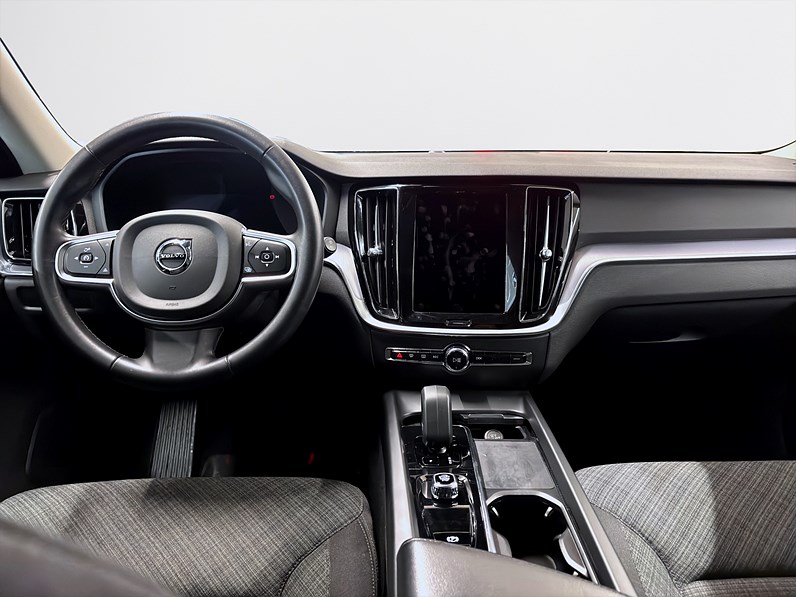 Volvo V60 B4 Geartronic 197hk Core Navi PDC B-Kamera Keyless
