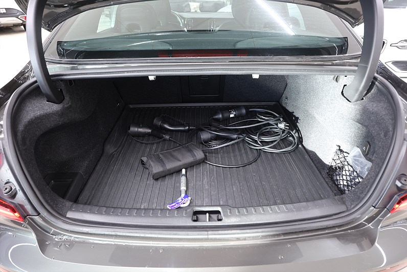 Volvo S60 Recharge T8 AWD 456hk R-Design H/K Drag