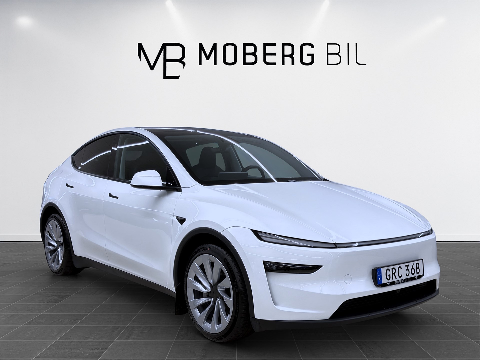 Tesla Model Y Long Range 514hk Helg på Moberg! Pano Läder B-Kamera