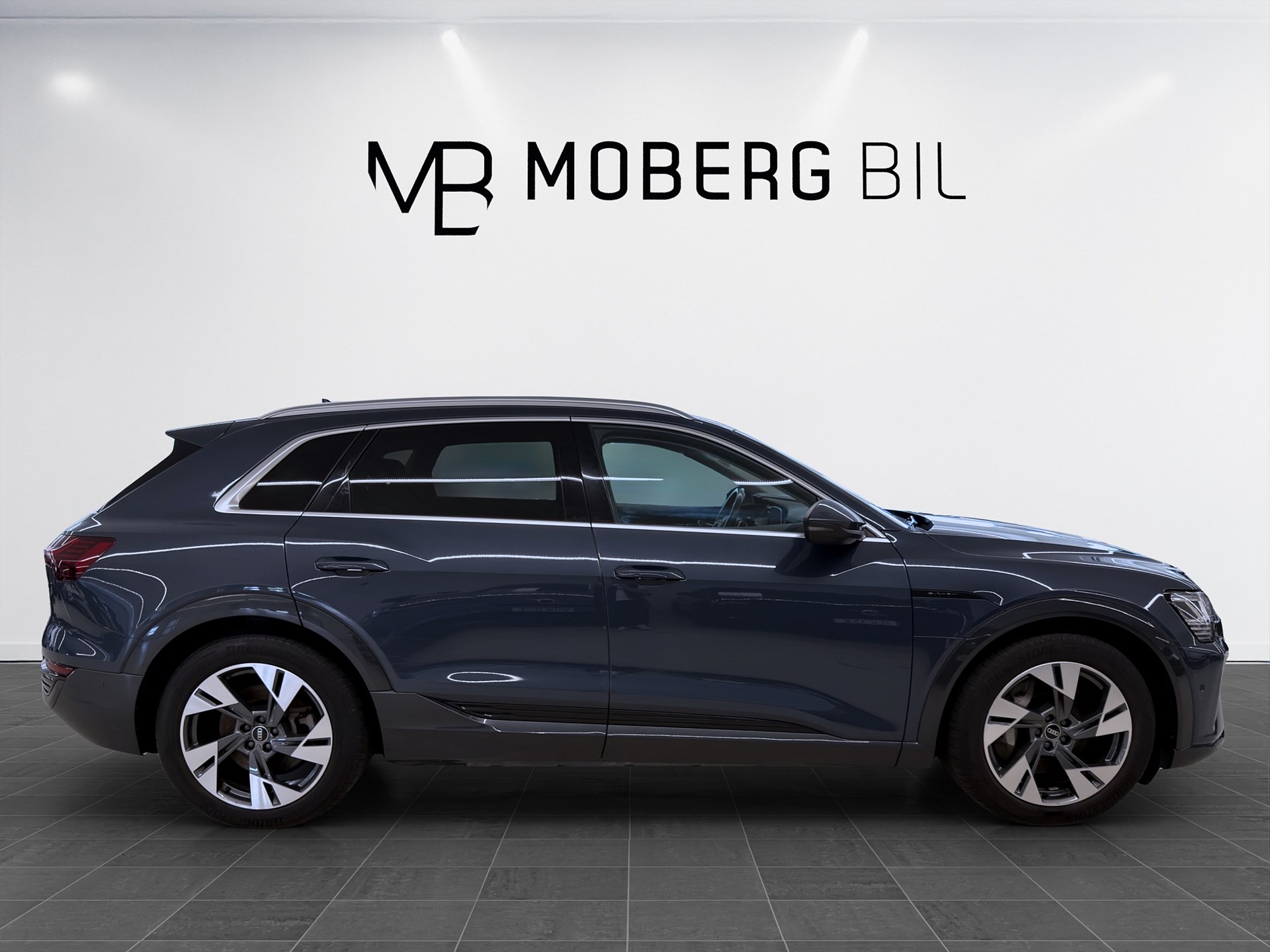 Audi Q8 50 e-tron quattro 340hk Helg på Moberg! B&O B-Kamera Luftfjädring