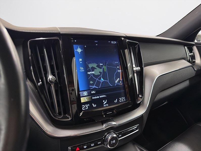 Volvo XC60 B4 AWD 197hk R-Design HUD 360 Pano Drag
