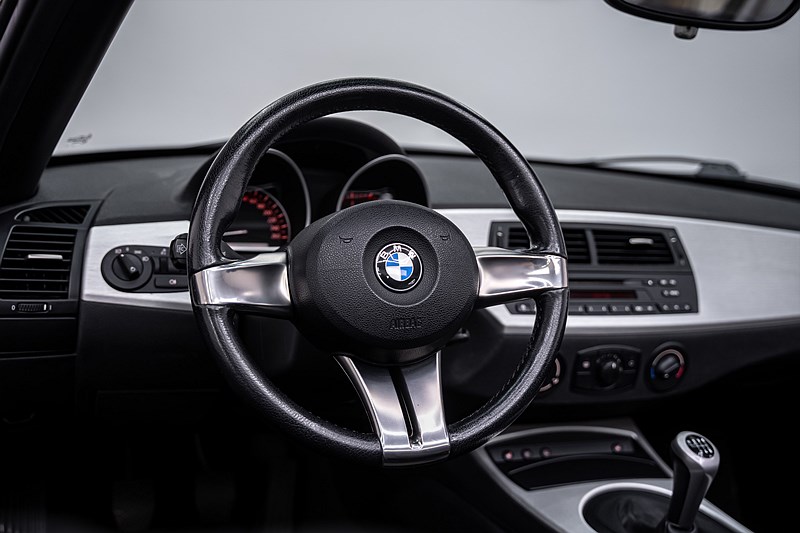 Bmw Z4 – Bilcenter Syd 2006 - miniatyr 18