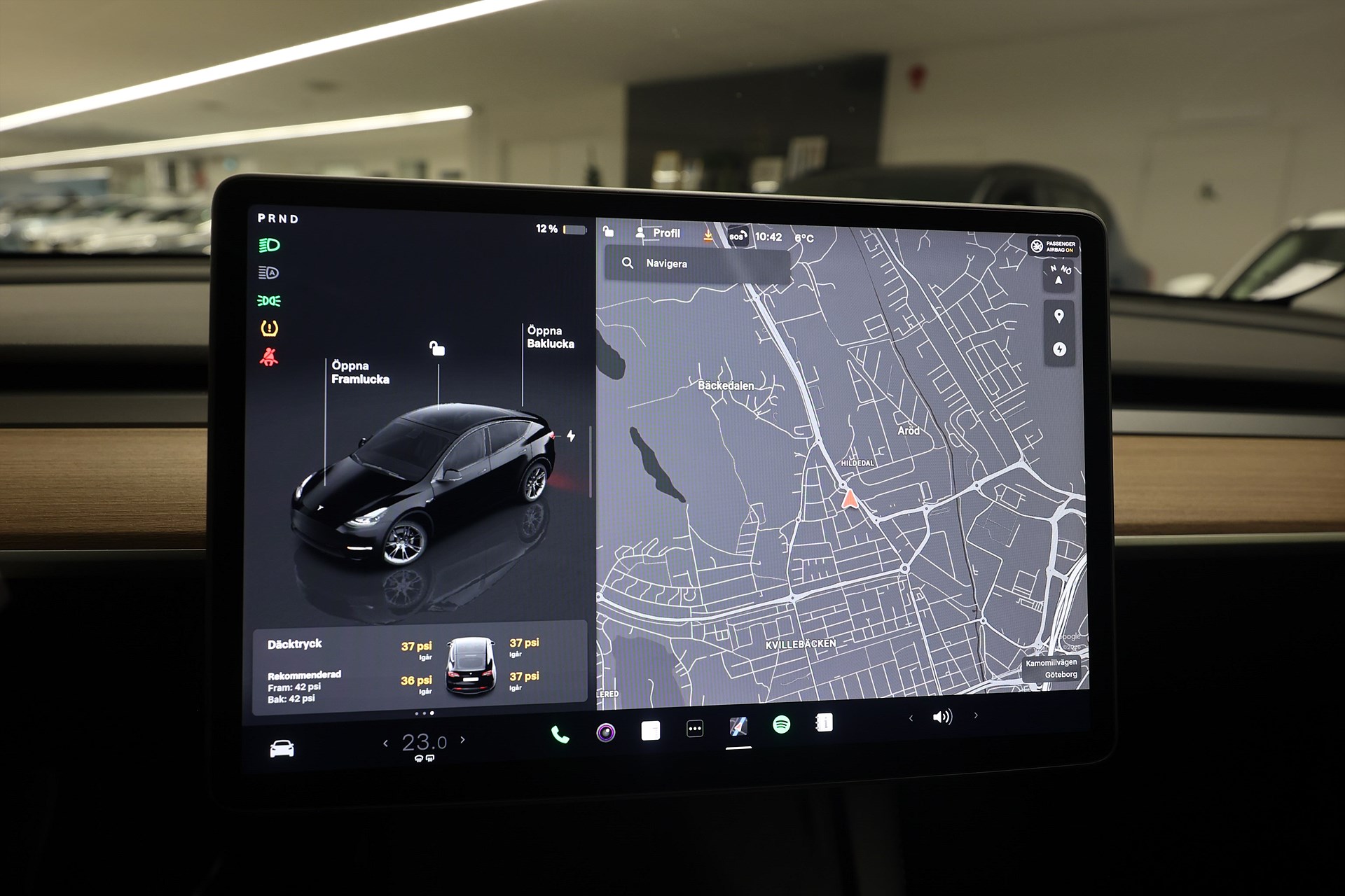 Tesla Model Y Long Range AWD 514hk AP Pano MOMS