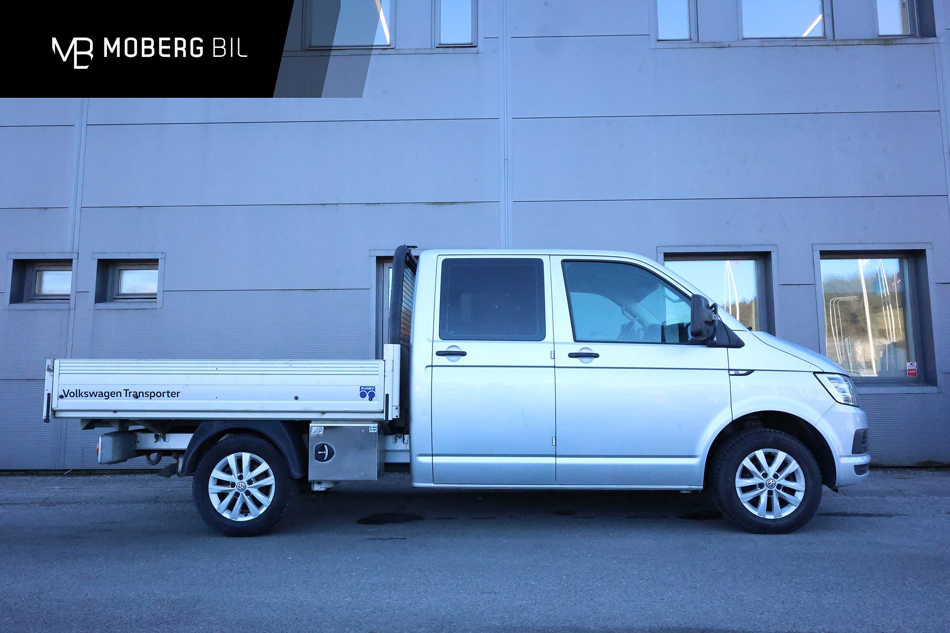Volkswagen Transporter DH 2.0 TDi 150hk Värmare LED Drag MOMS
