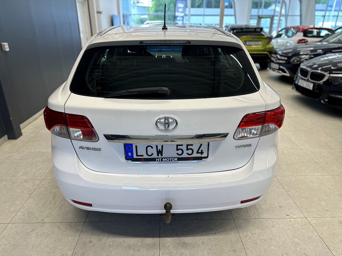 Toyota Avensis – bild 6