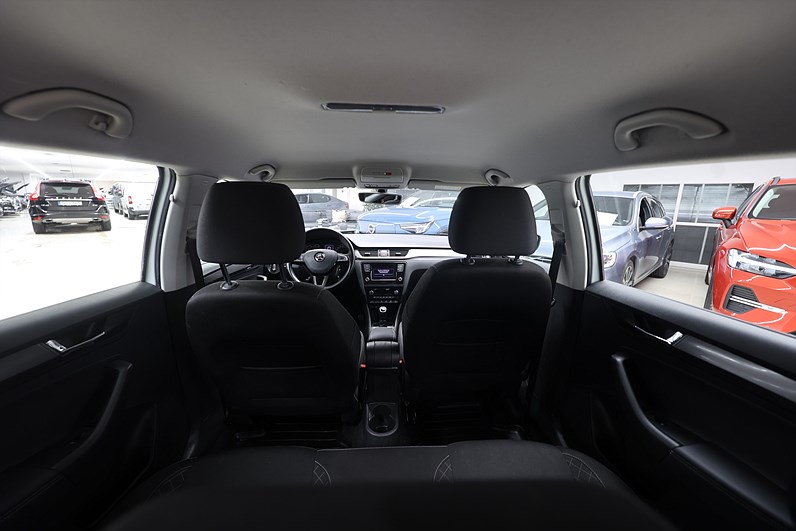 Skoda Rapid Spaceback 1.0 TSI 110hk Style PDC