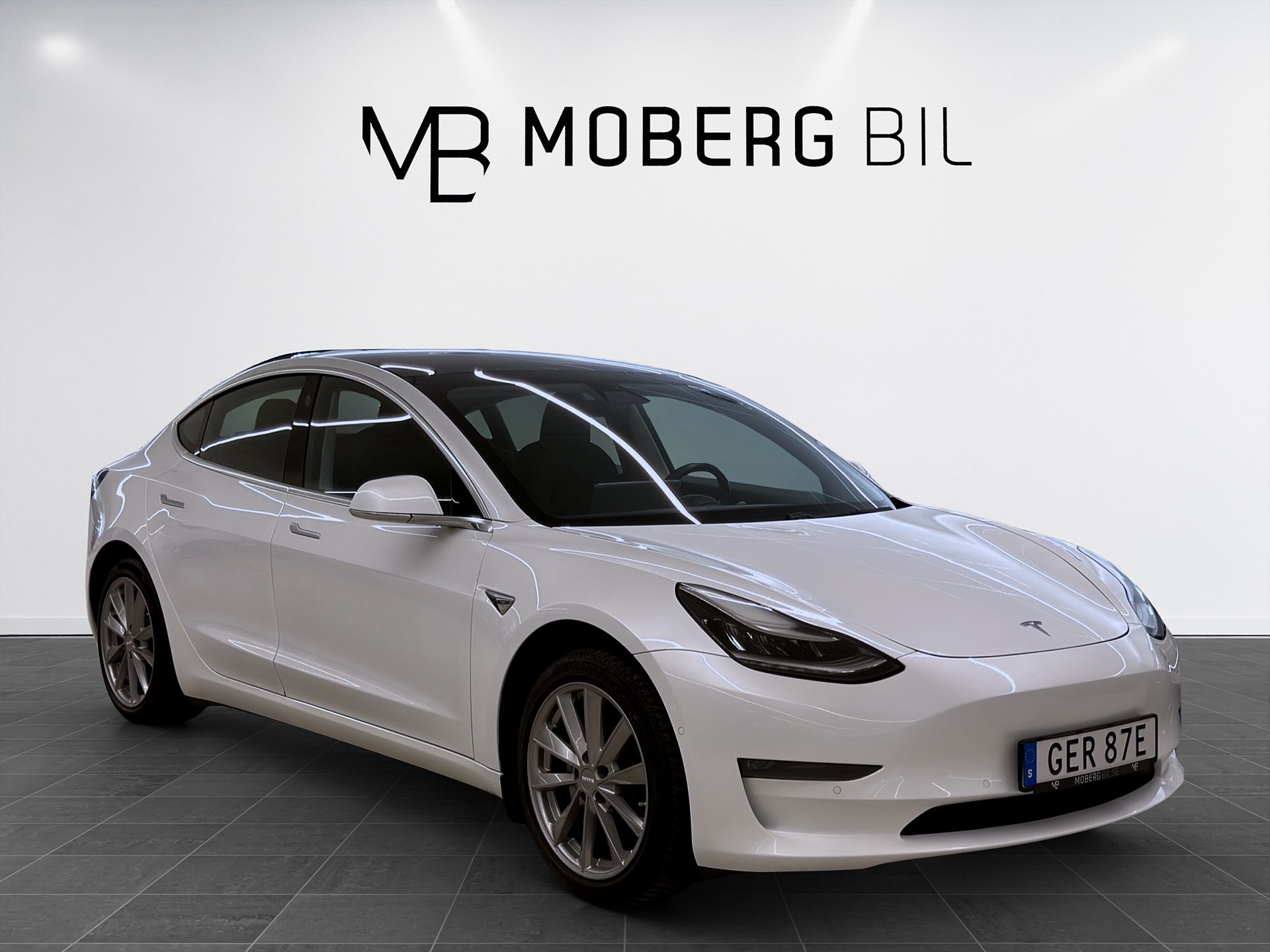 Tesla Model 3 Long Range 440hk Helg på Moberg! Pano B-Kamera