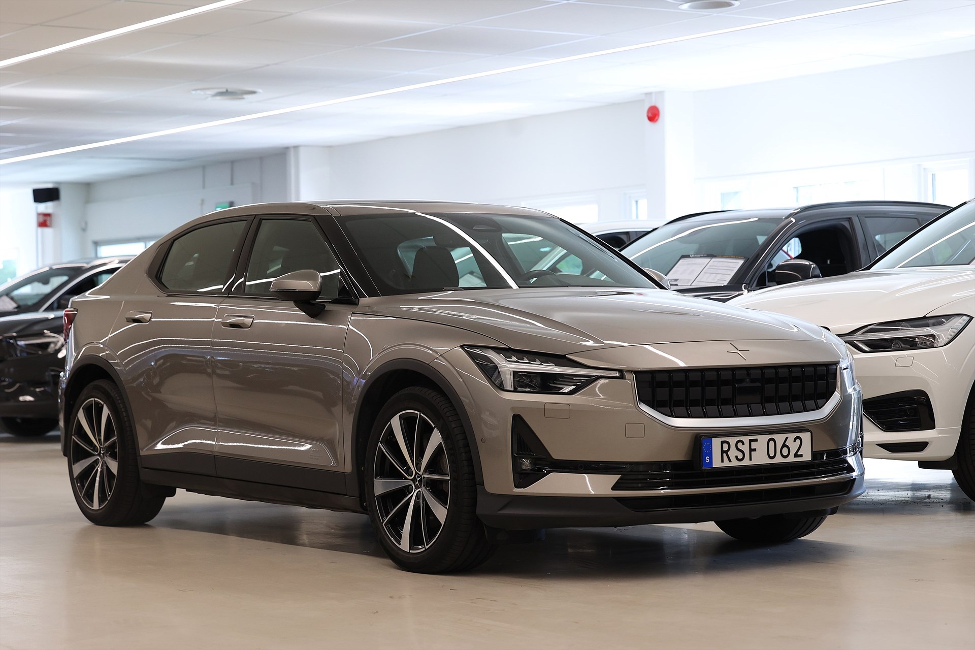 Polestar 2 Long Range Dual Motor Pilot Plus 360 Pano Drag MOMS