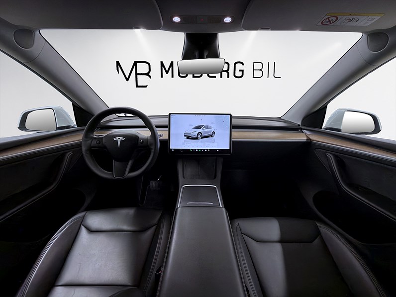 Tesla Model Y Long Range AWD 514hk Pano Drag Läder Navi