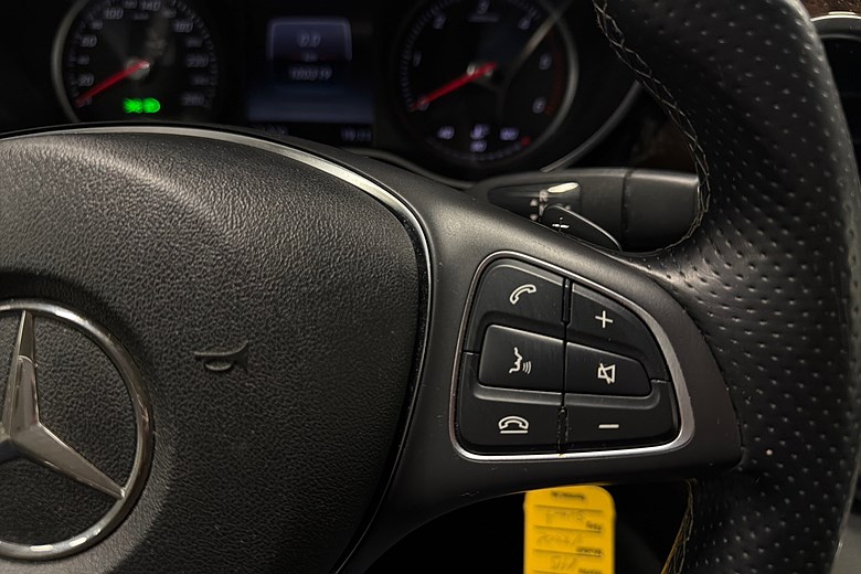 Mercedes-Benz V 250d 3.1t 7-sits Drag, Läder, Navi, Kamera 2014, svart – bild 22 av 25, begagnad hos Niber i Järfälla
