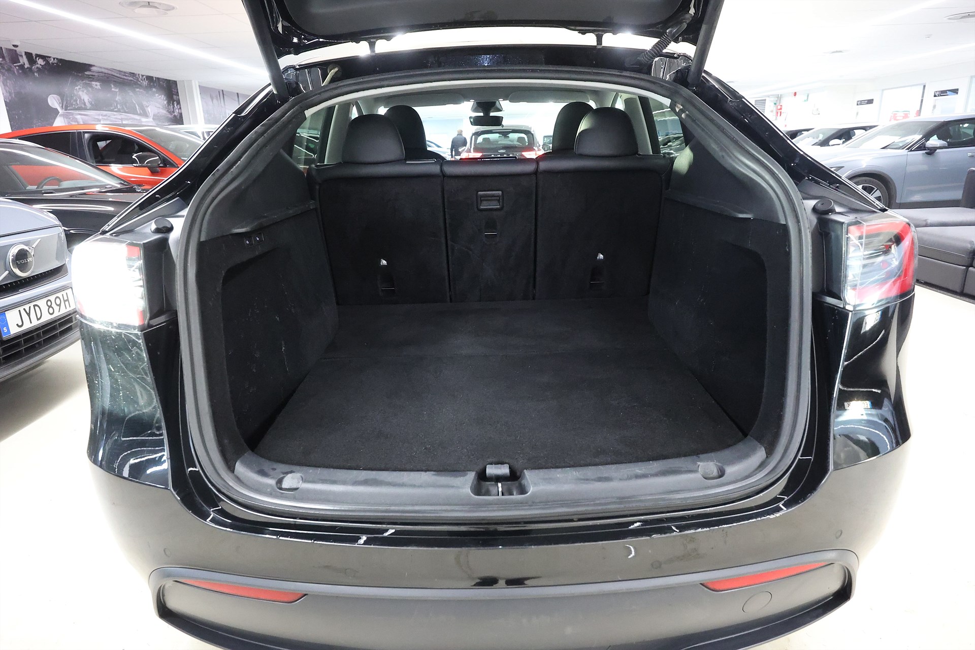 Tesla Model Y Performance 534hk Pano Läder Navi Premium Ljudsystem