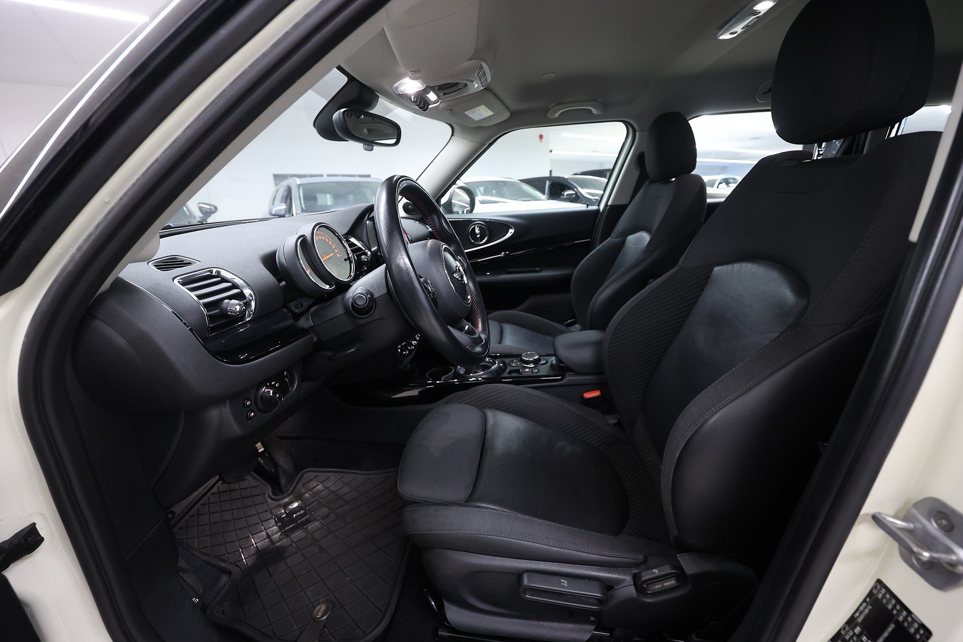 Mini Clubman Cooper SD 2.0 ALL4 190hk *Hjulkampanj!* Salt II Navi Drag