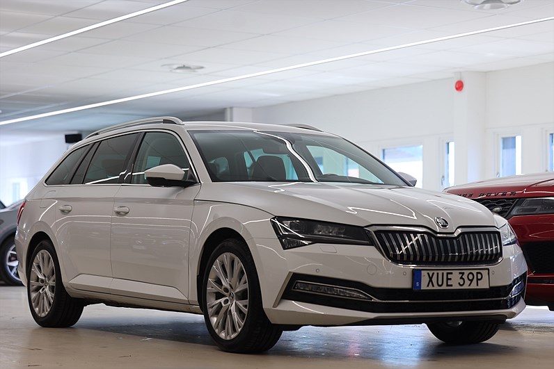 Skoda Superb iV Kombi 1.4 TSI 218hk Business Edt. Canton Drag