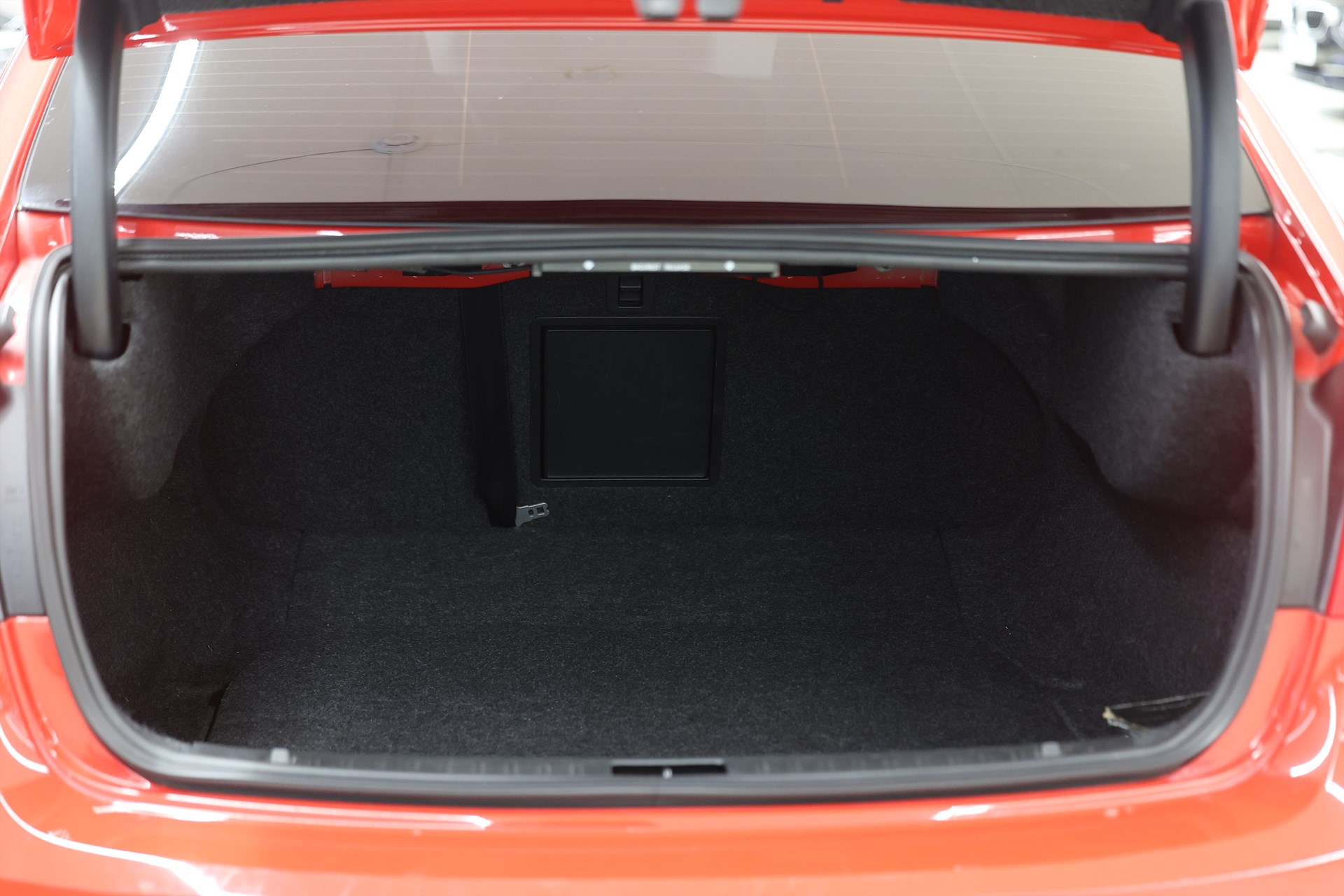 Volvo S60 T5 240hk R-Design Pano B-kamera Värmare