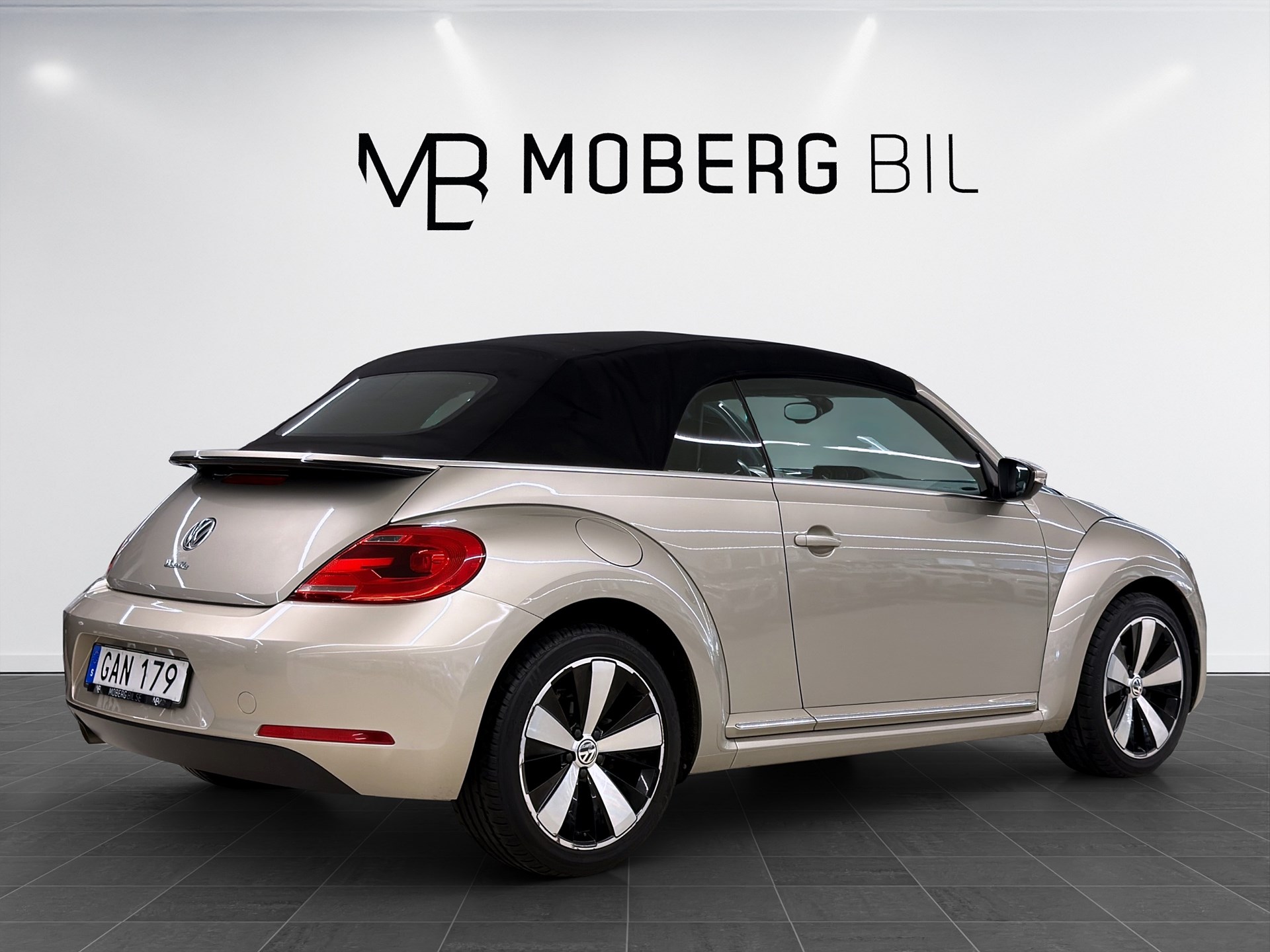 Cabriolet 1.2 TSI 105hk Base Bluetooth Årsskatt 756kr