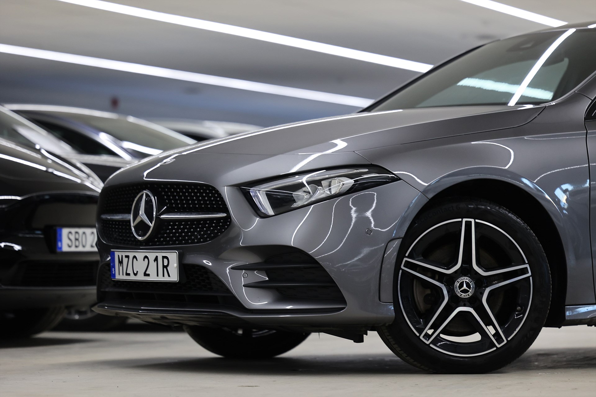 Mercedes-Benz A 250 e 218hk AMG Line Pano Värmare Keyless