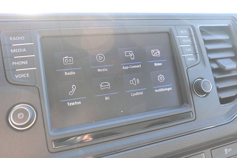Volkswagen Crafter 35 2.0 TDI 140hk Climatic CarPlay Drag B-kamera