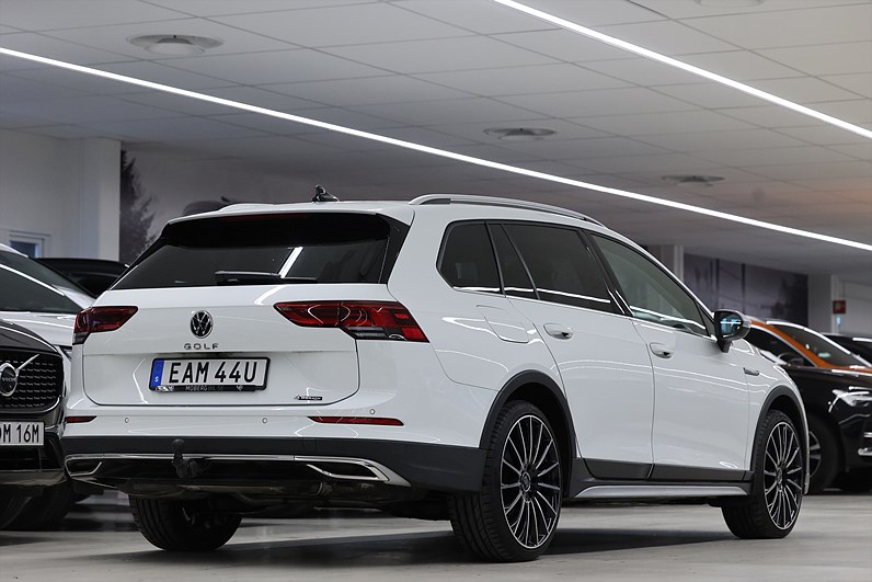 Volkswagen Golf Alltrack 2.0 TSI 4M 190hk *Hjulkampanj!* Drag