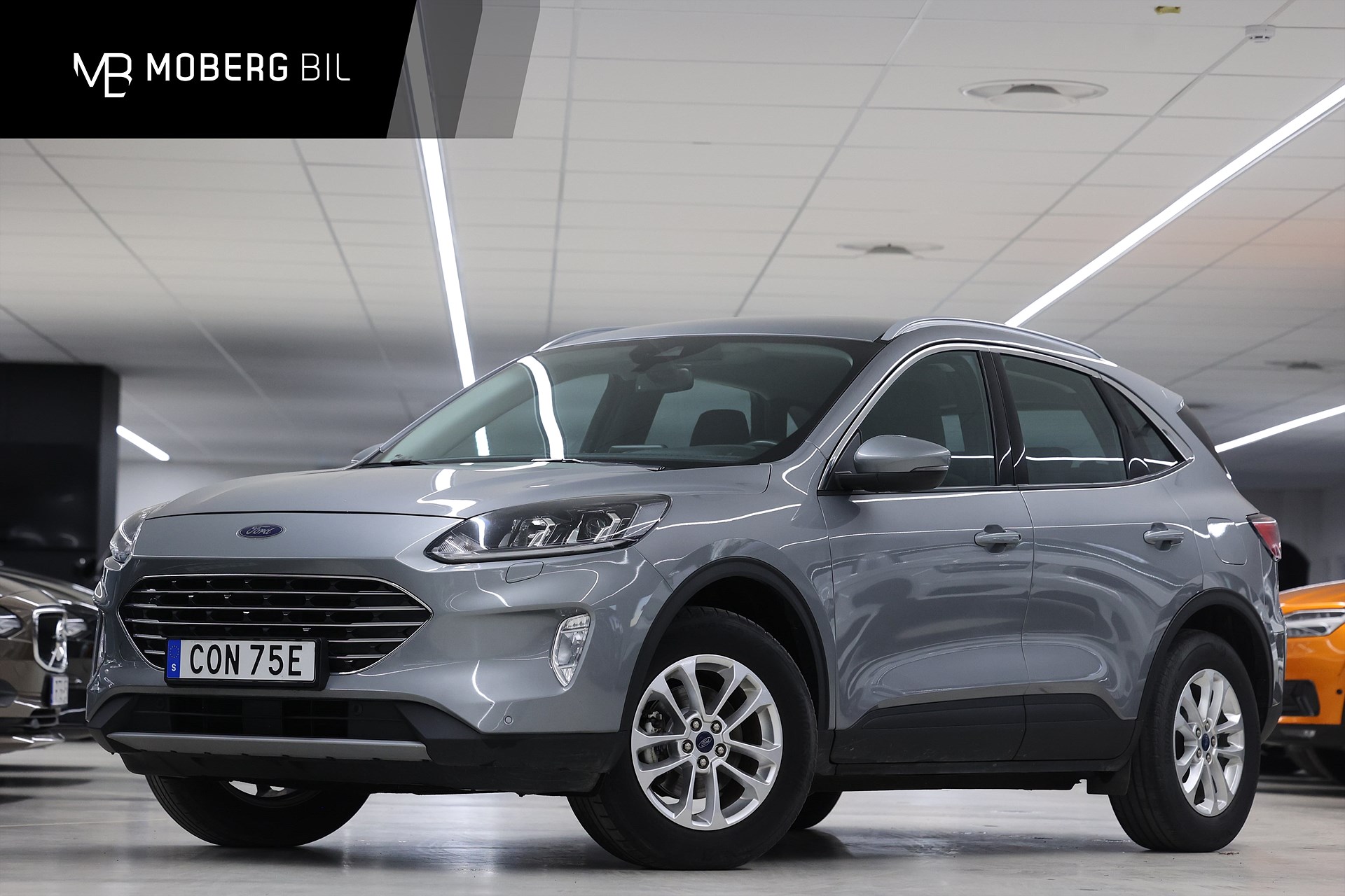 Ford Kuga Hybrid AWD 190hk *Hjulkampanj!* Sync 4 Navi B-kamera MOMS