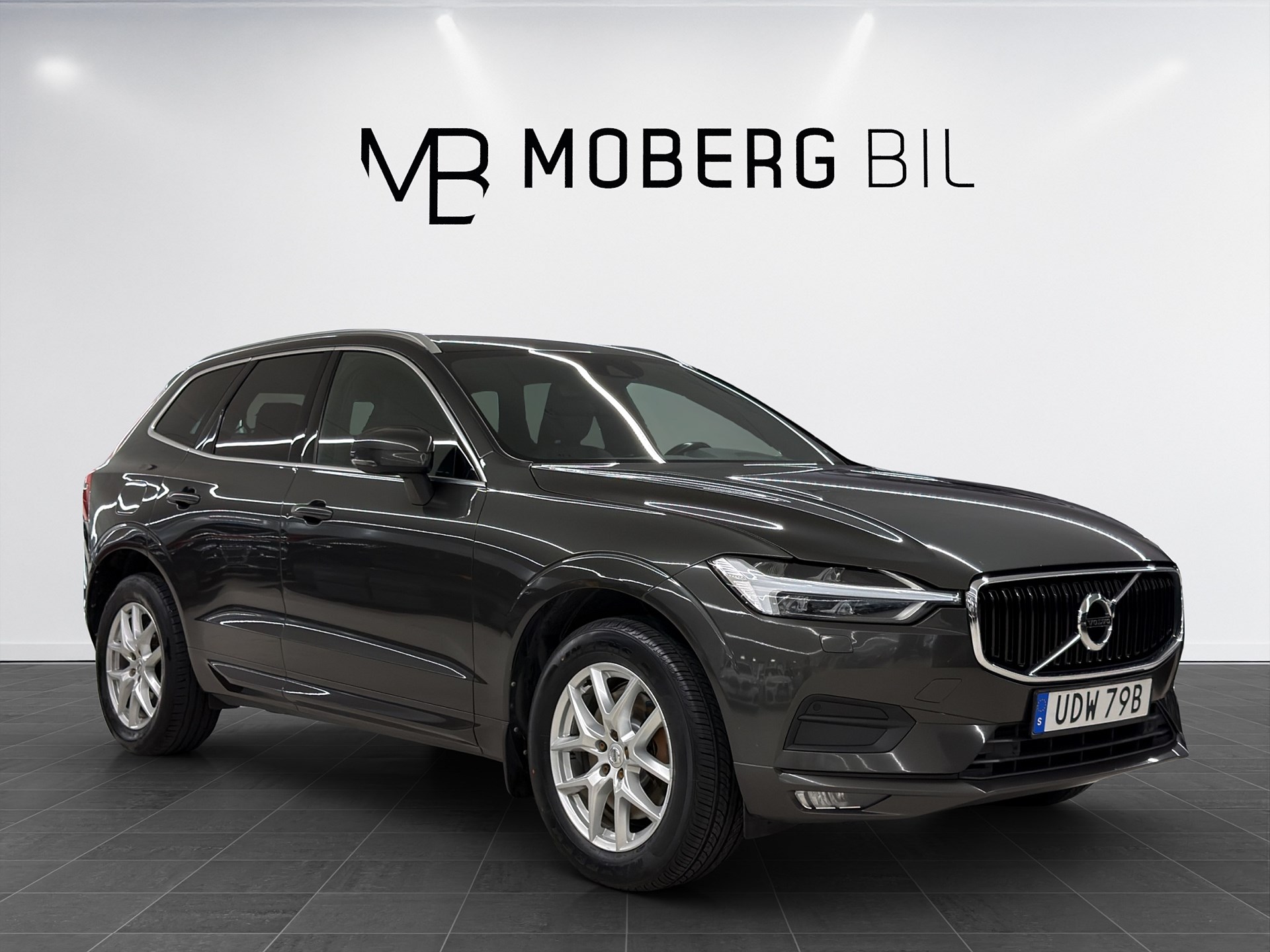 Volvo XC60 B4 AWD 197hk Momentum Adv Drag B-Kamera Läder
