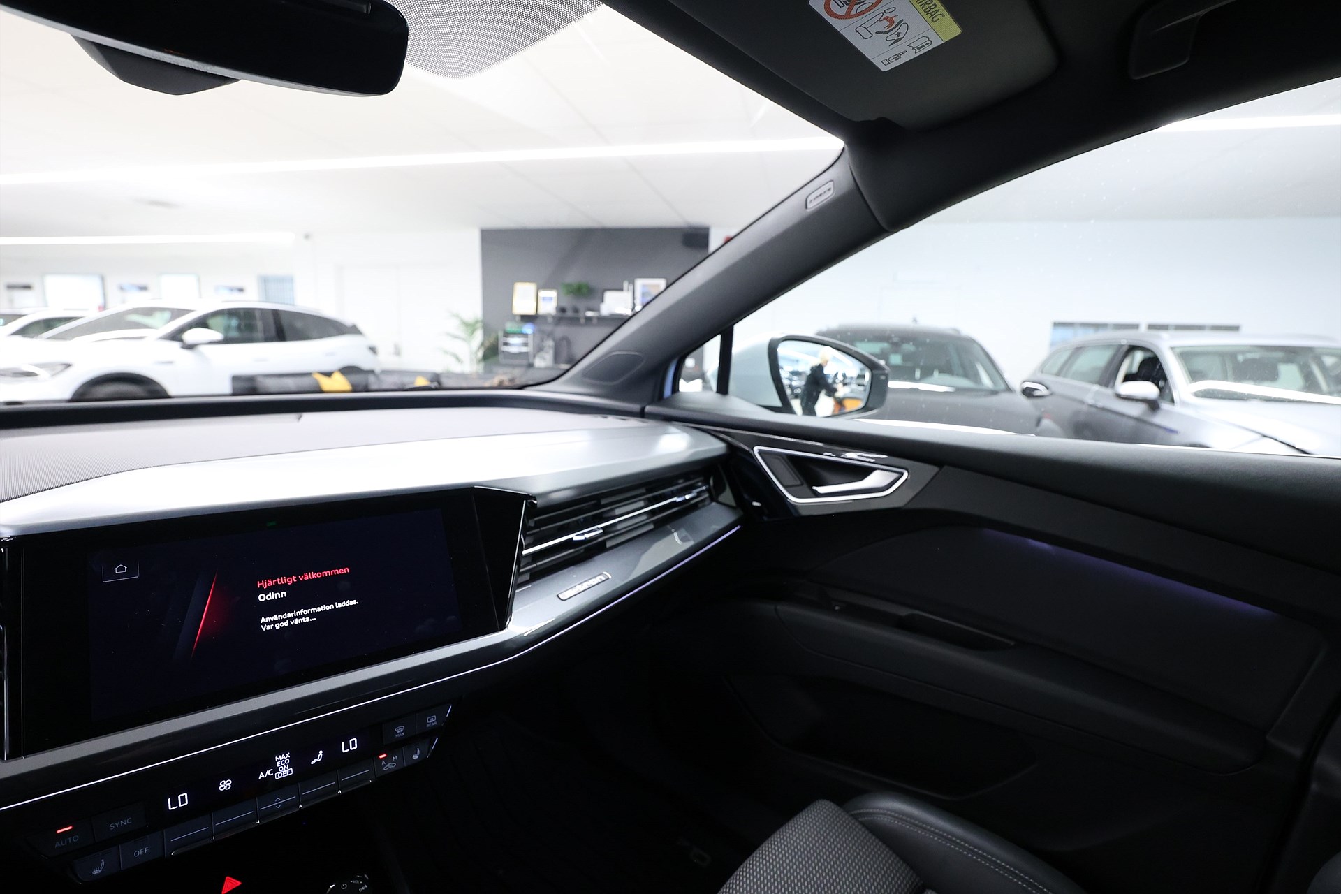 Audi Q4 40 e-tron S Line B-kamera Drag Adapth Farth Cockpit 82kWh