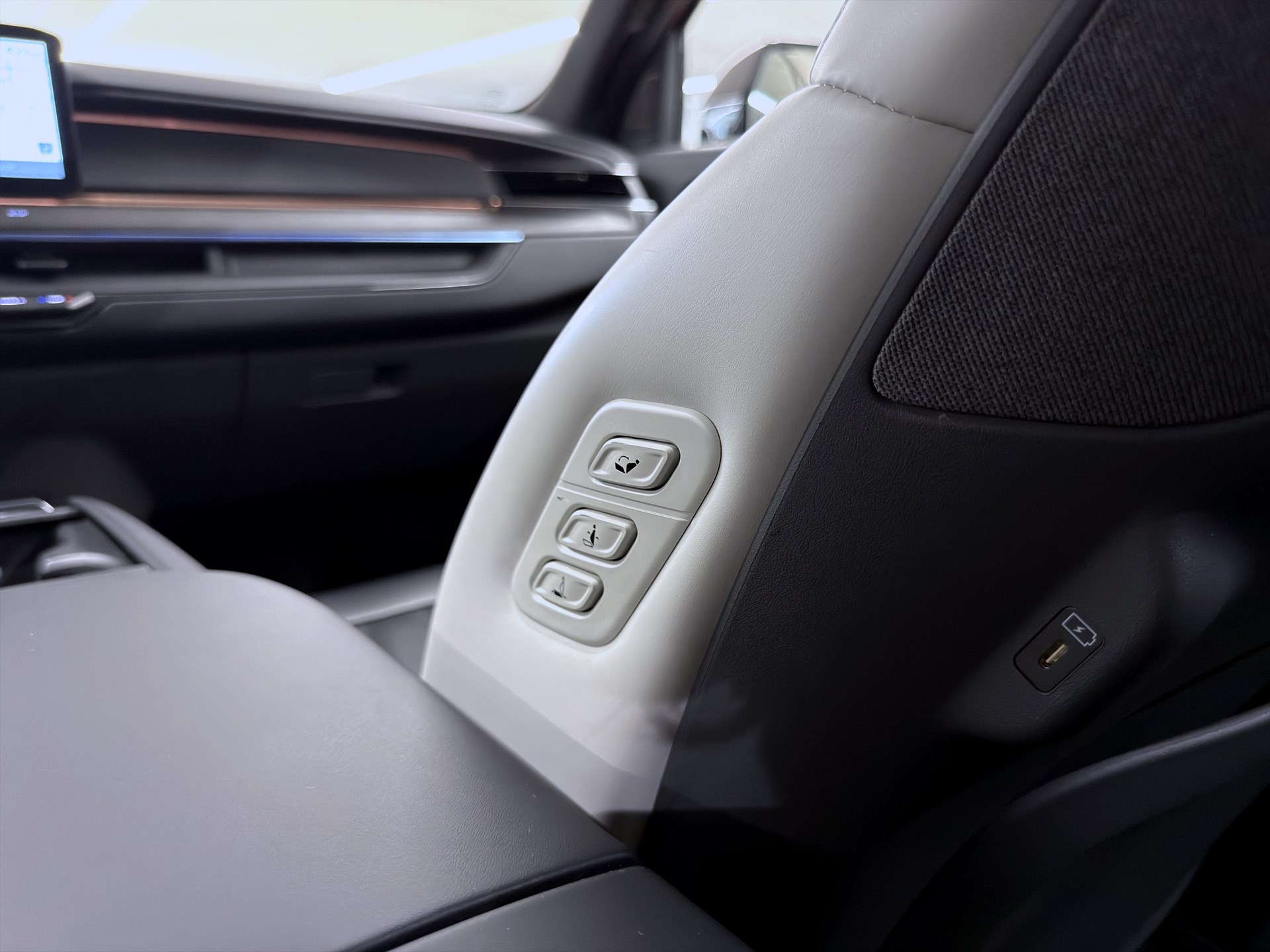 Kia EV9 385hk GT-Line 7-Sits HUD Pano 360 3D Meridian *  Helg på Moberg *
