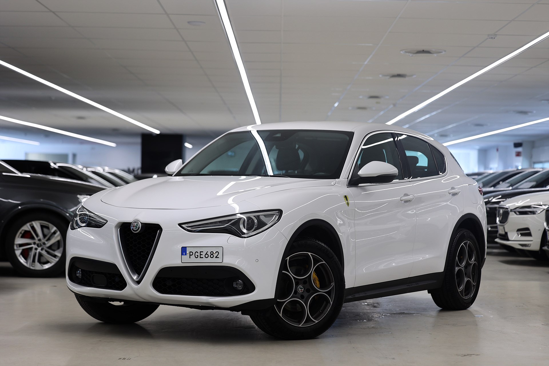 Alfa Romeo Stelvio 2.2 D 210hk AWD Super Keyless B-Kamera Drag