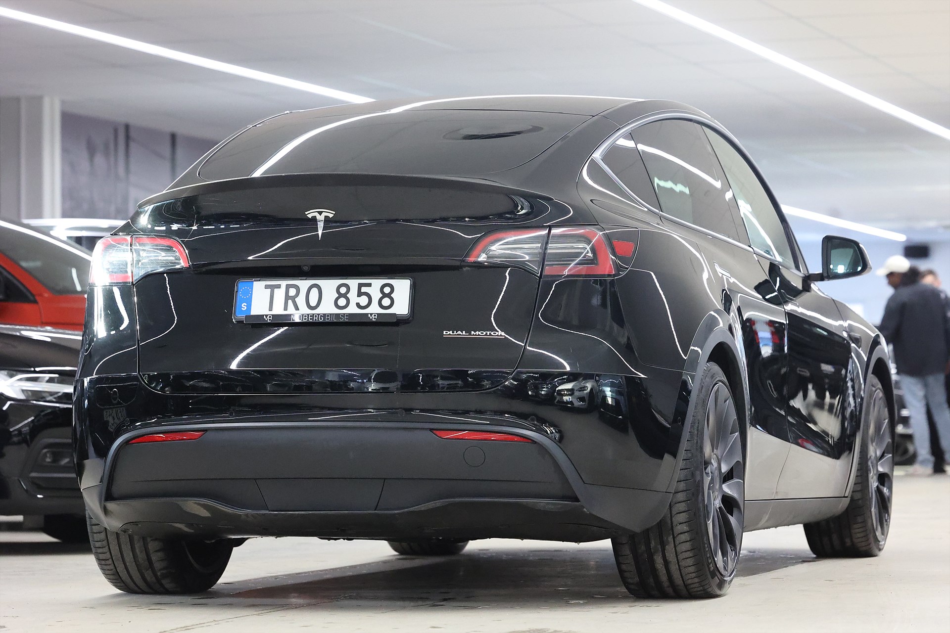 Tesla Model Y Performance 534hk Pano Läder Navi Premium Ljudsystem