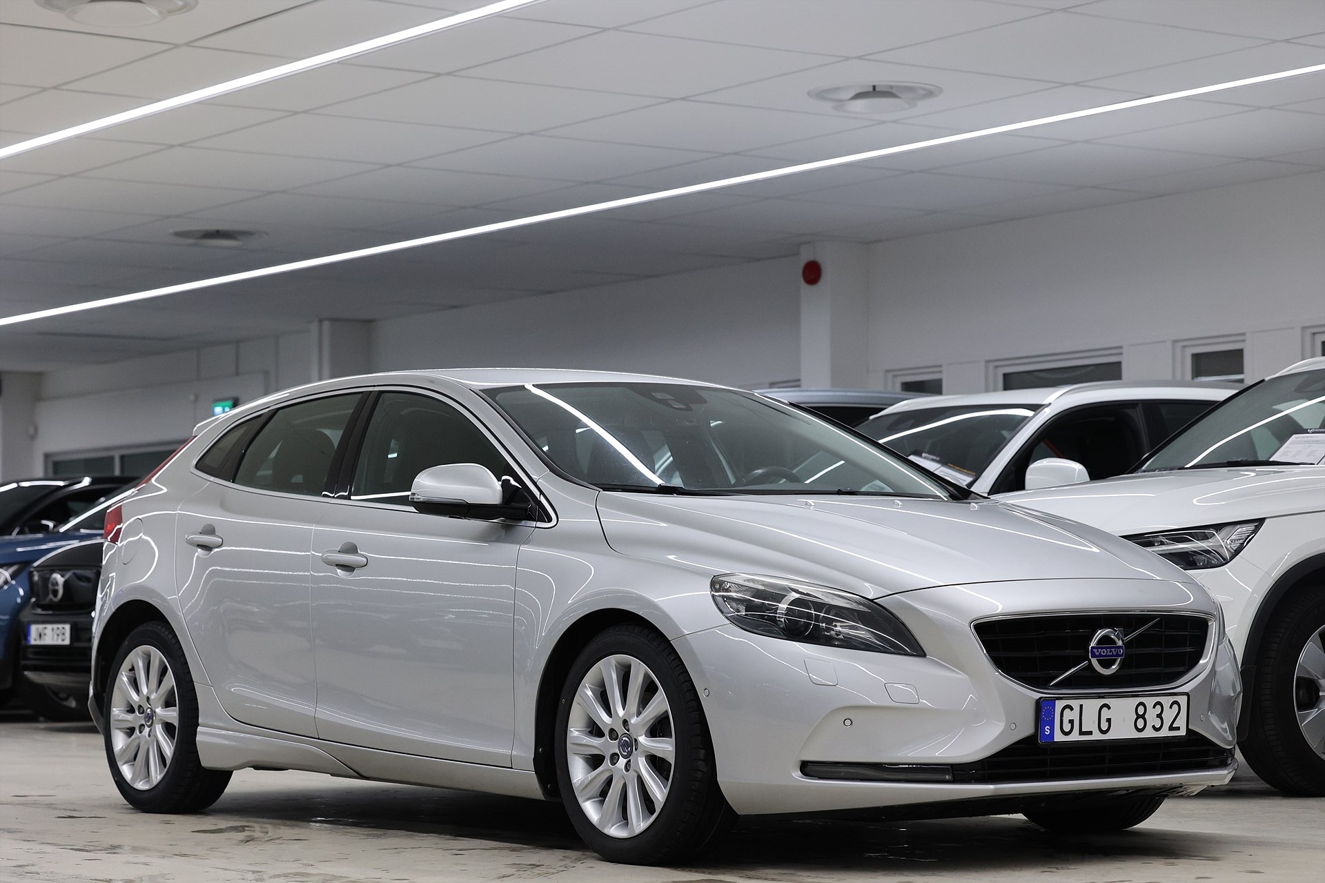 Volvo V40 D2 115hk *Hjulkampanj!* Summum Värmare Kamera