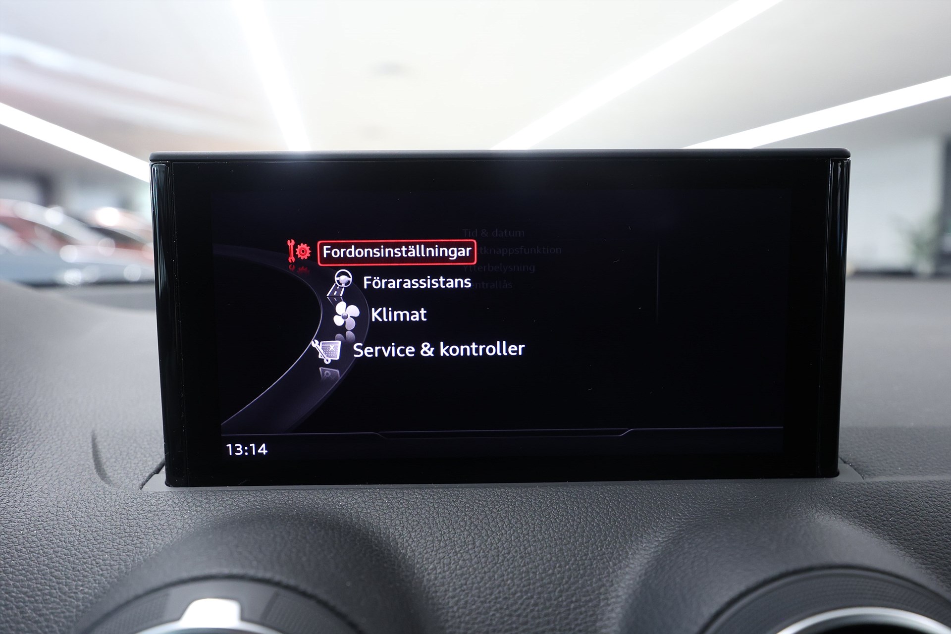 Audi Q2 35 TFSI 150hk *Hjulkampanj!* Proline PDC MOMS