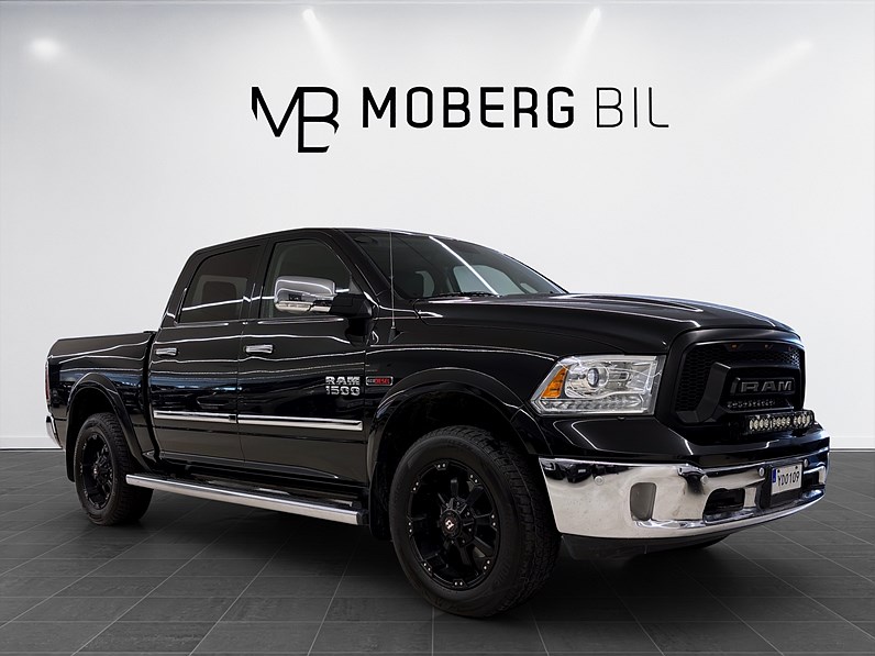 3.0 V6 EcoDiesel 4x4 Laramie Flaklock Drag Luftfjädring