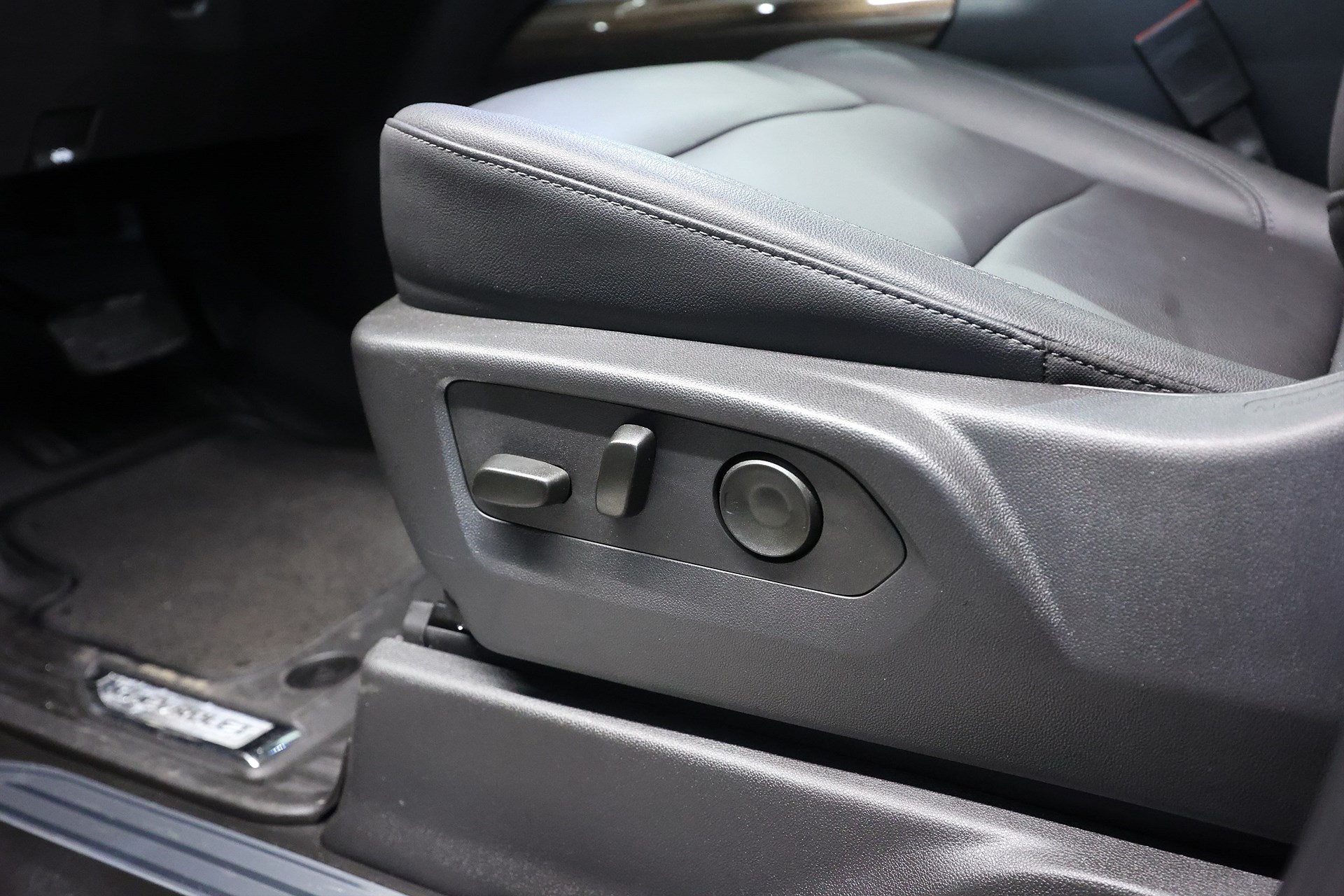 Chevrolet Silverado Trail Boss 3.0 Duramax LT Z71 Offroad Taklucka BOSE