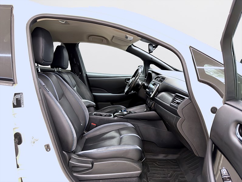 Nissan Leaf 150hk 360 Navi BOSE PDC Farthållare