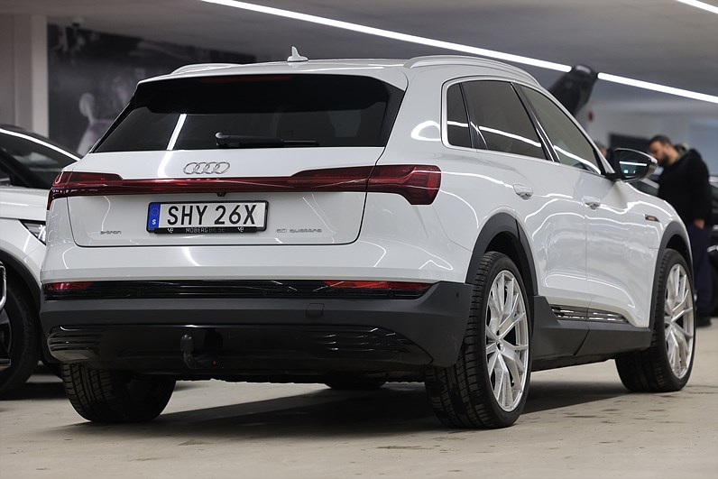 Audi e-tron 50 quattro 313hk *Kampanj!* Climatronic Alcantara Keyless Navi