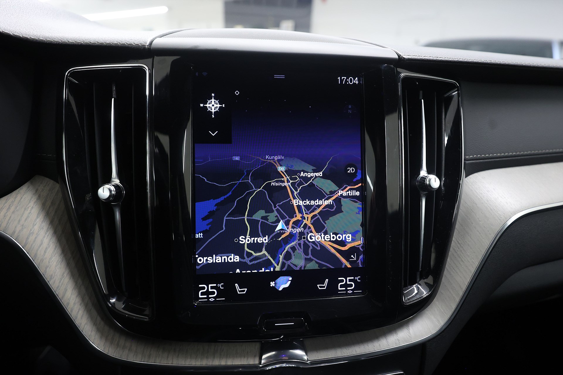 Volvo XC60 D4 190hk *Hjulkampanj!* Inscription B-kamera Navi Skinn