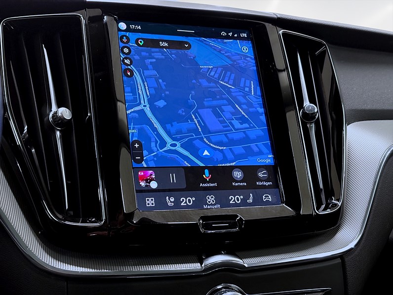 Volvo XC60 Recharge T6 350hk AWD Plus Dark Edt Pano 360 Drag Navi