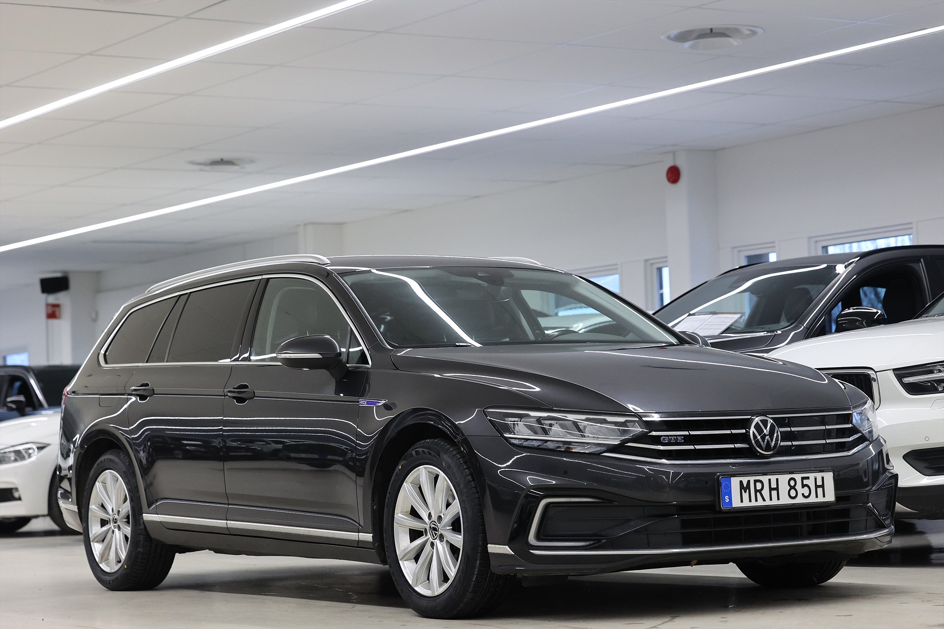 Volkswagen Passat SC 1.4 TSI 218hk *Hjulkampanj!* GTE Värmare Navi Drag MOMS