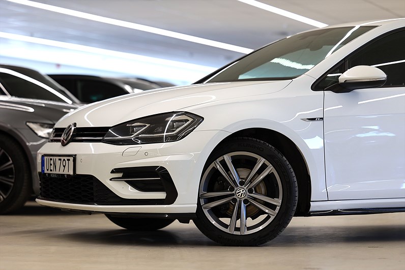 Volkswagen Golf 5-dörrar 1.5 TSI 150hk R Line CarPlay PDC