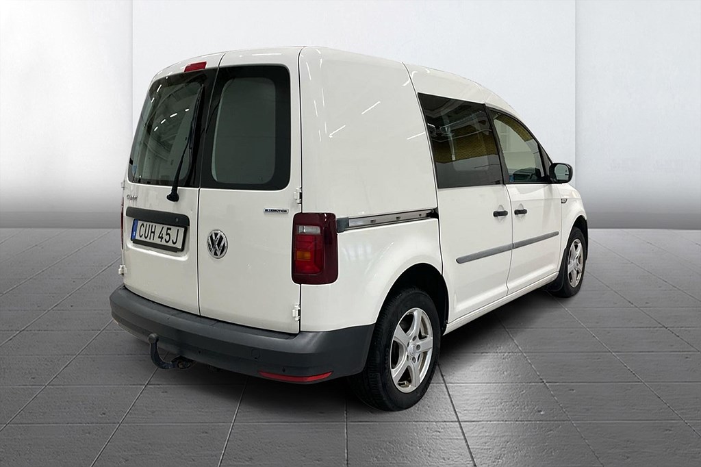 Volkswagen Caddy Skåp 1.4 TGI Gas Drag Inredning MOMS 110hk – bild 4 av 9
