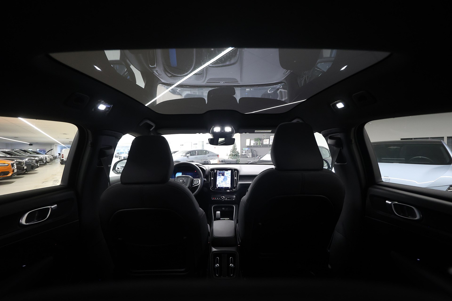 Volvo C40 Recharge Twin motor *Hjulkampanj!* Core Pano Drag