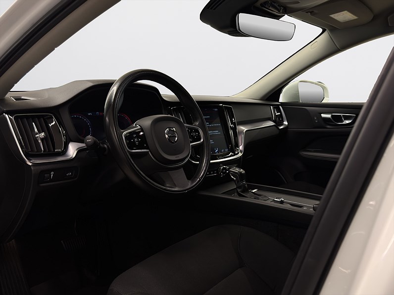 Volvo V60 D3 AWD 150hk Momentum Drag Navi CarPlay PDC