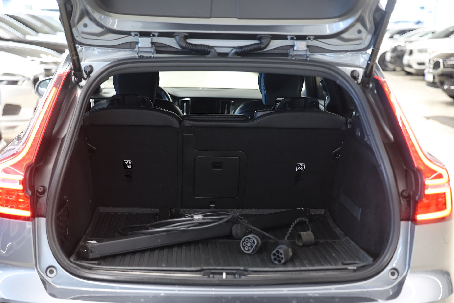 Volvo V60 T8 Twin Engine AWD 392hk Inscription H/K Värmare