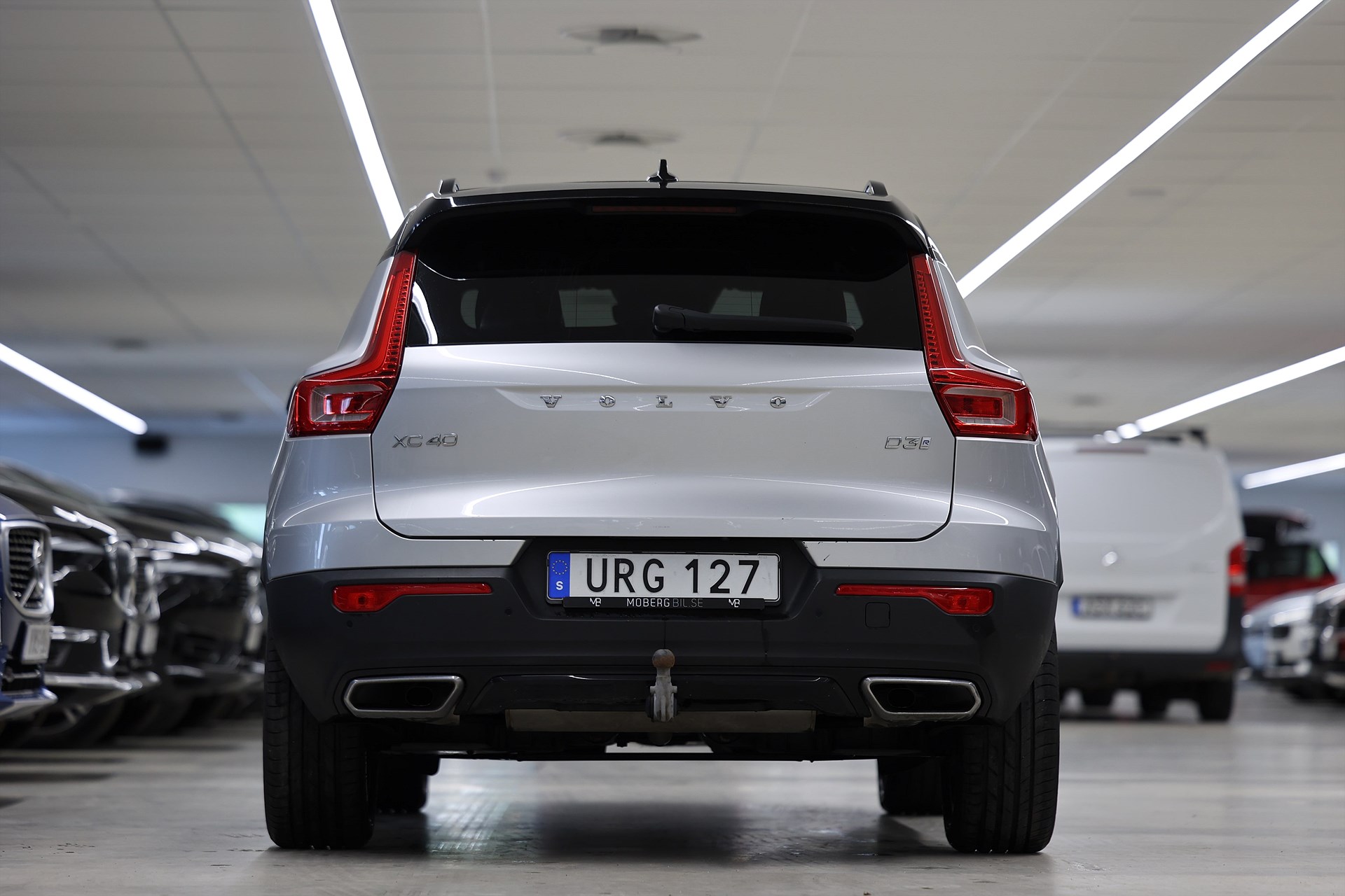 Volvo XC40 D3 150hk R-Design Värmare B-kamera Drag Navi