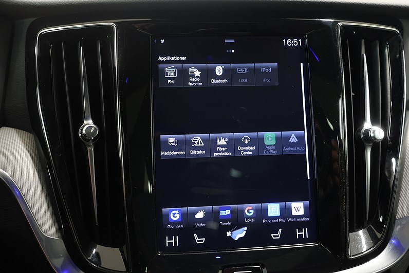 Volvo V60 Recharge T8 AWD 392hk R-Design Pano Drag Navi