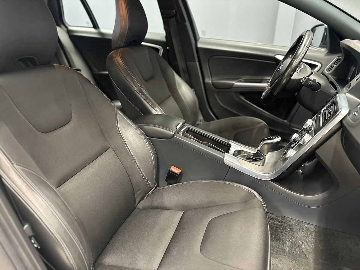 Volvo V60 Cross Country – bild 11