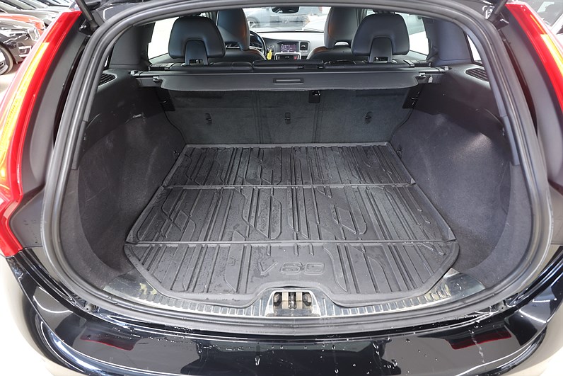 Volvo V60 Cross Country D4 190hk Summum Skinn Navi Keyless