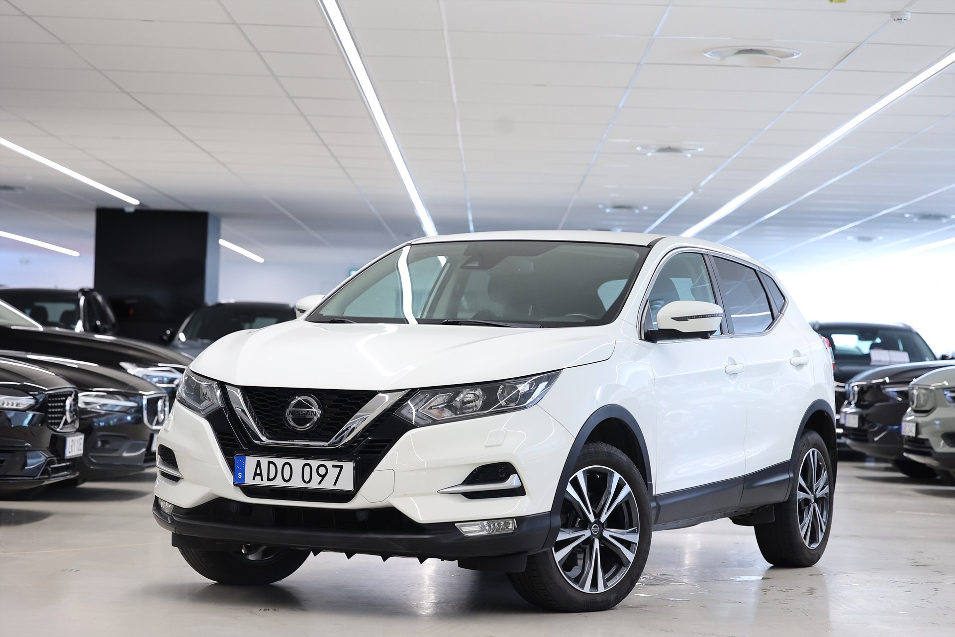 Nissan Qashqai 1.2 DIG-T 360-kamera Navi Drag PDC
