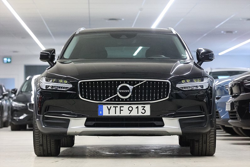 Volvo V90 Cross Country D4 AWD 190hk Momentum HUD H/K