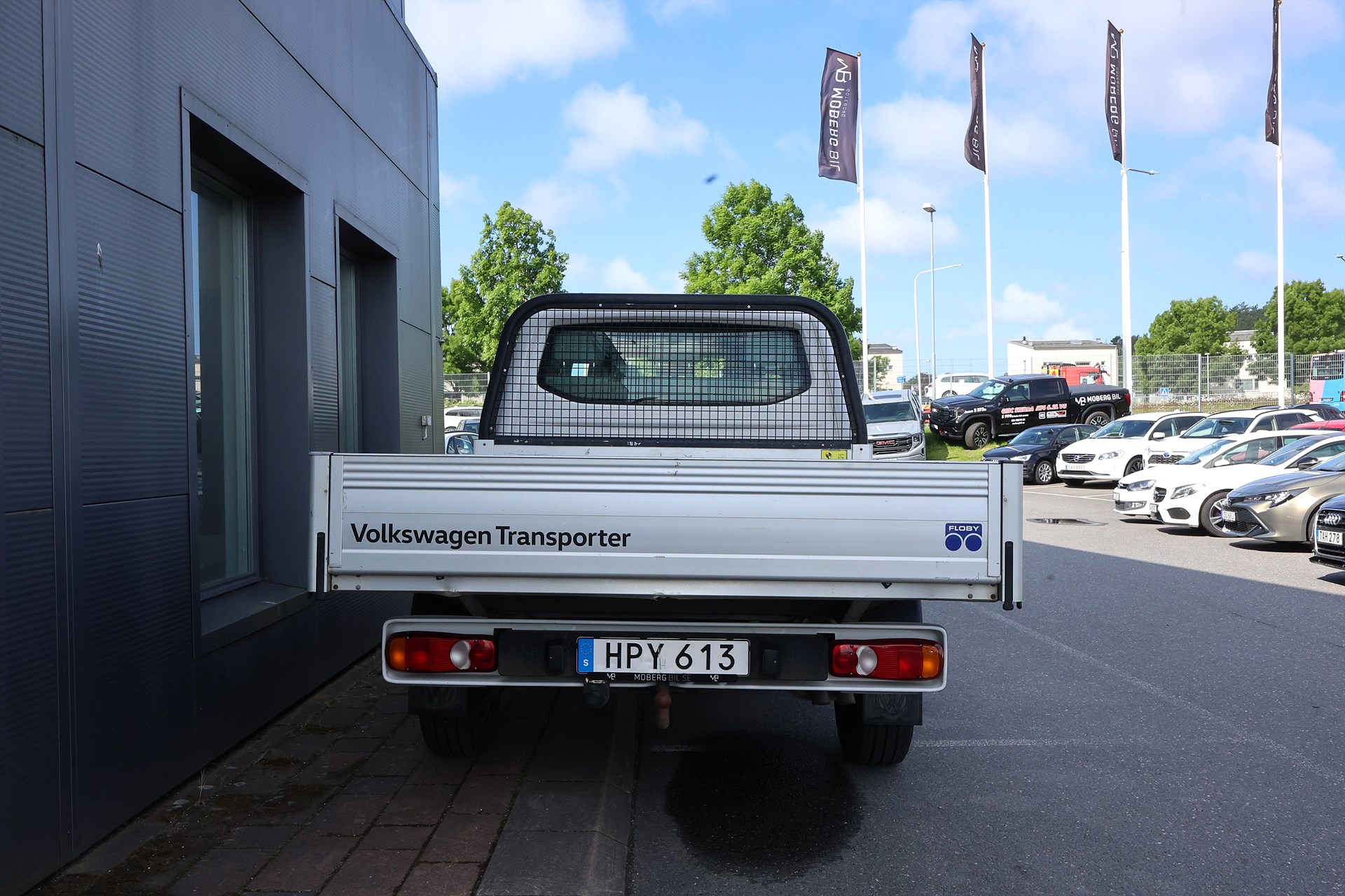 Volkswagen Transporter Dubbelhytt 2.0 TDI Flakbil Drag MOMS
